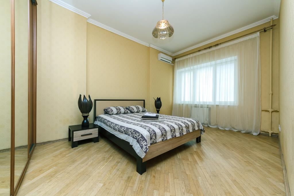 Apartment On Khreshchatyk Kiev Exterior foto